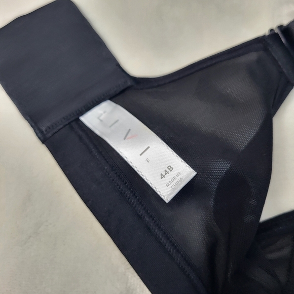 44B Livi High Impact Sports Bra with Underwire. Black - Picture 6 of 8